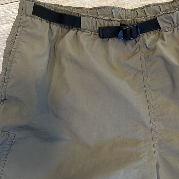 Columbia Women’s quick dry outdoor Hiking shorts Size Large - Picture 3 of 11